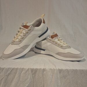 Brand New-Wolf&Shepherd-White-Crossover Victory Trainer Mens Size 14